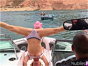 torrid BFFs tear up On Boat And Give Public hump demonstrate S1:E3